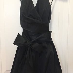 NWT Xscape Black Cocktail Bubble Dress Sz 6
